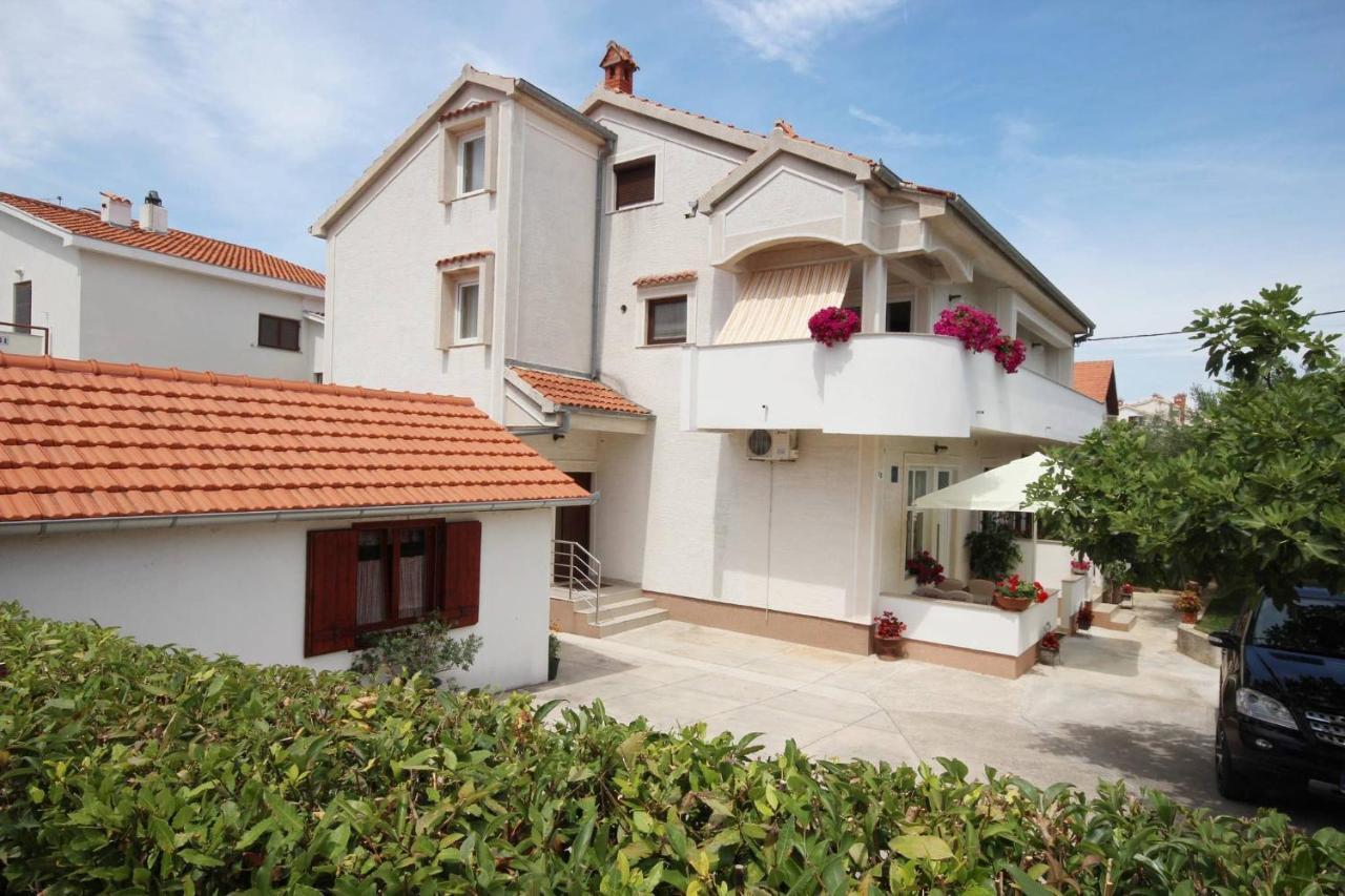 Family Apartment Mirela Borik Задар Екстериор снимка